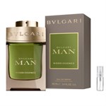 Bvlgari Wood Essence - Eau de Parfum - Geurmonster - 2 ml  