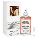 Martin Margiela Lipstick On Maison - Eau de Toilette - Geurmonster - 2 ml