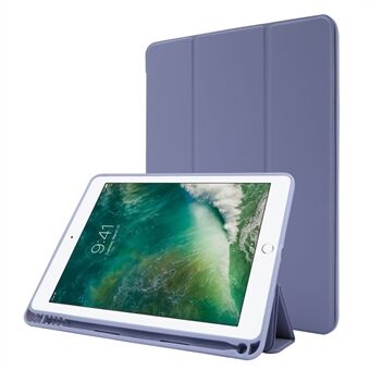 Voor iPad Air (2013) / Air 2 / 9,7-inch (2017) / 9,7-inch (2018) Skin-touch Feeling Shockproof Tablet Cover PU-leer + TPU Tri-fold Stand Tablethoes met pensleuf